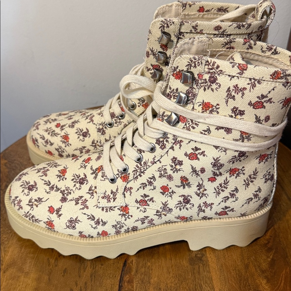 Aerosoles x Laura Ashley Steph Floral Combat Boots - Picture 4 of 6